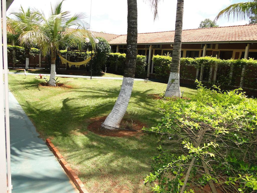 Hotel Pousada Vale do Sol em Pompéia Extérieur photo