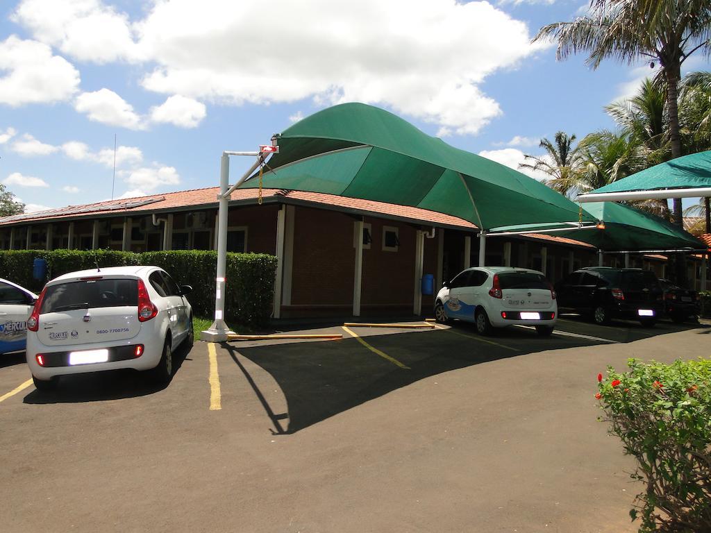 Hotel Pousada Vale do Sol em Pompéia Extérieur photo