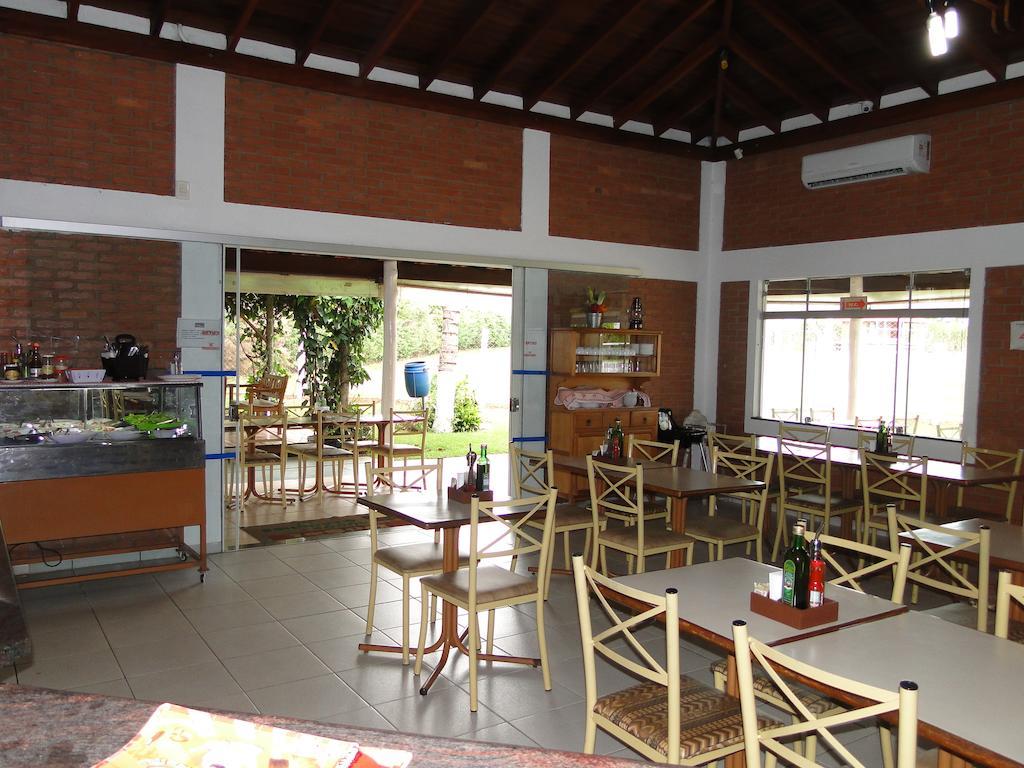 Hotel Pousada Vale do Sol em Pompéia Extérieur photo