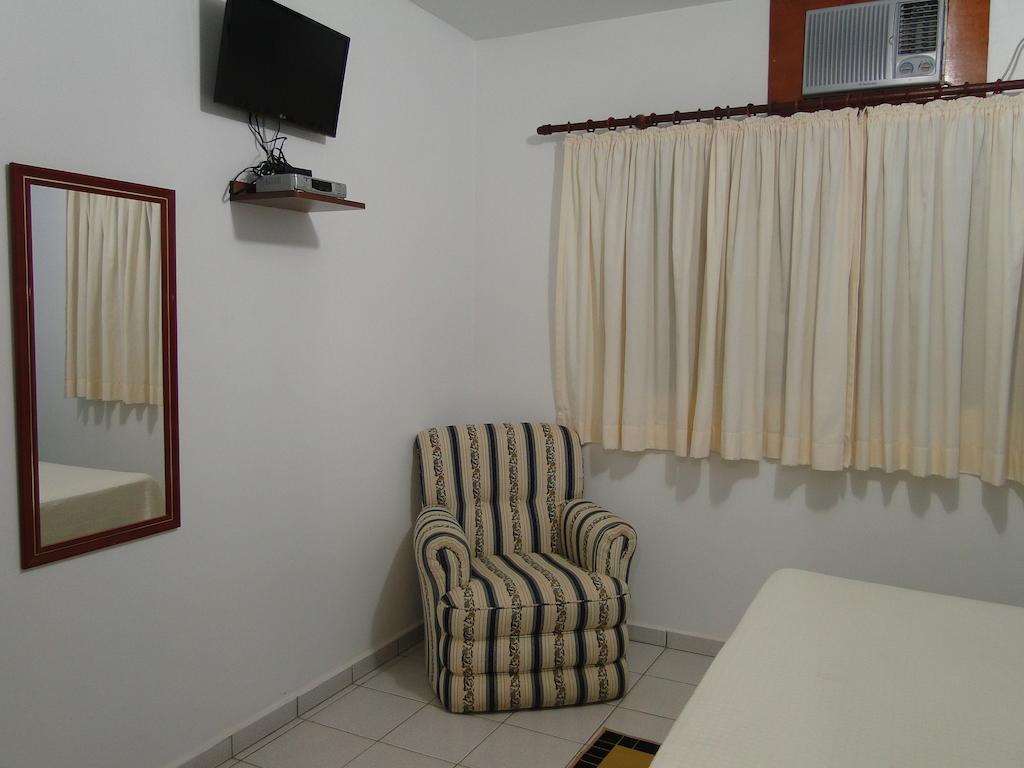 Hotel Pousada Vale do Sol em Pompéia Chambre photo
