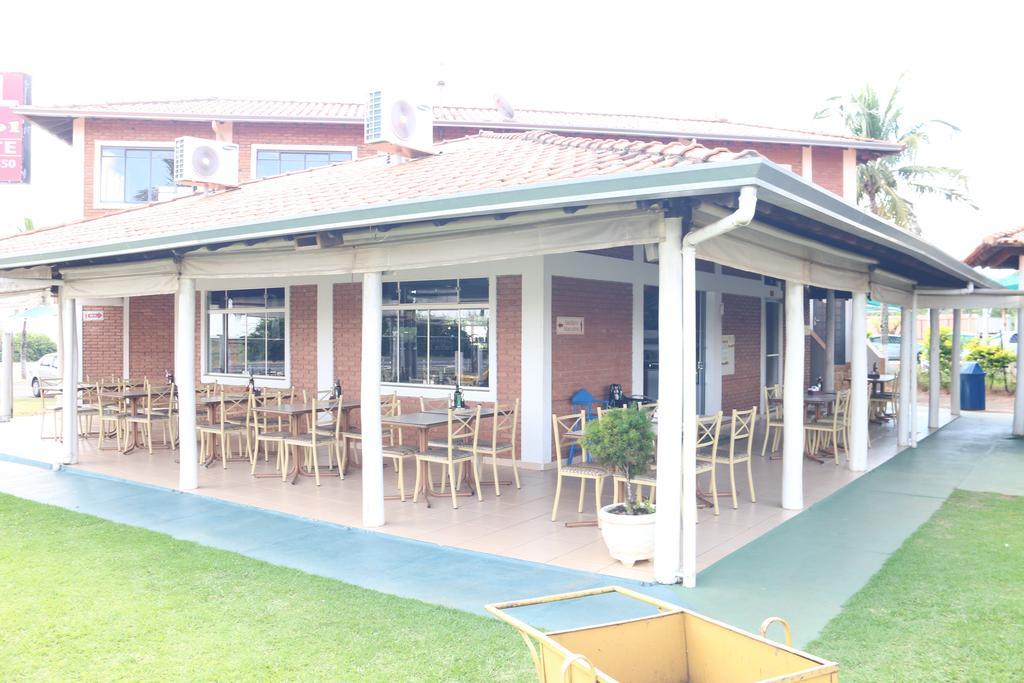 Hotel Pousada Vale do Sol em Pompéia Extérieur photo