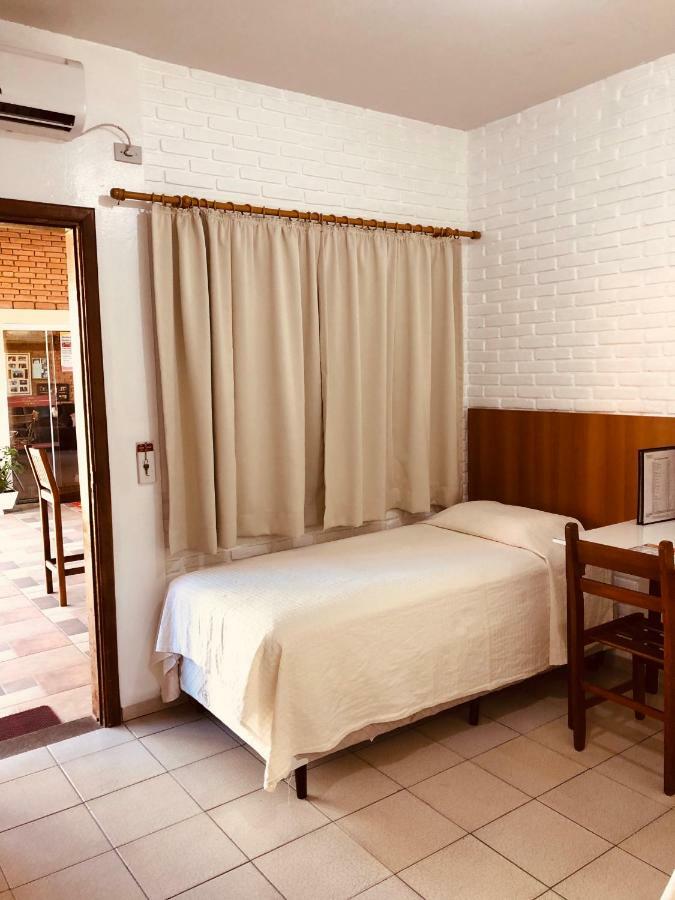 Hotel Pousada Vale do Sol em Pompéia Extérieur photo